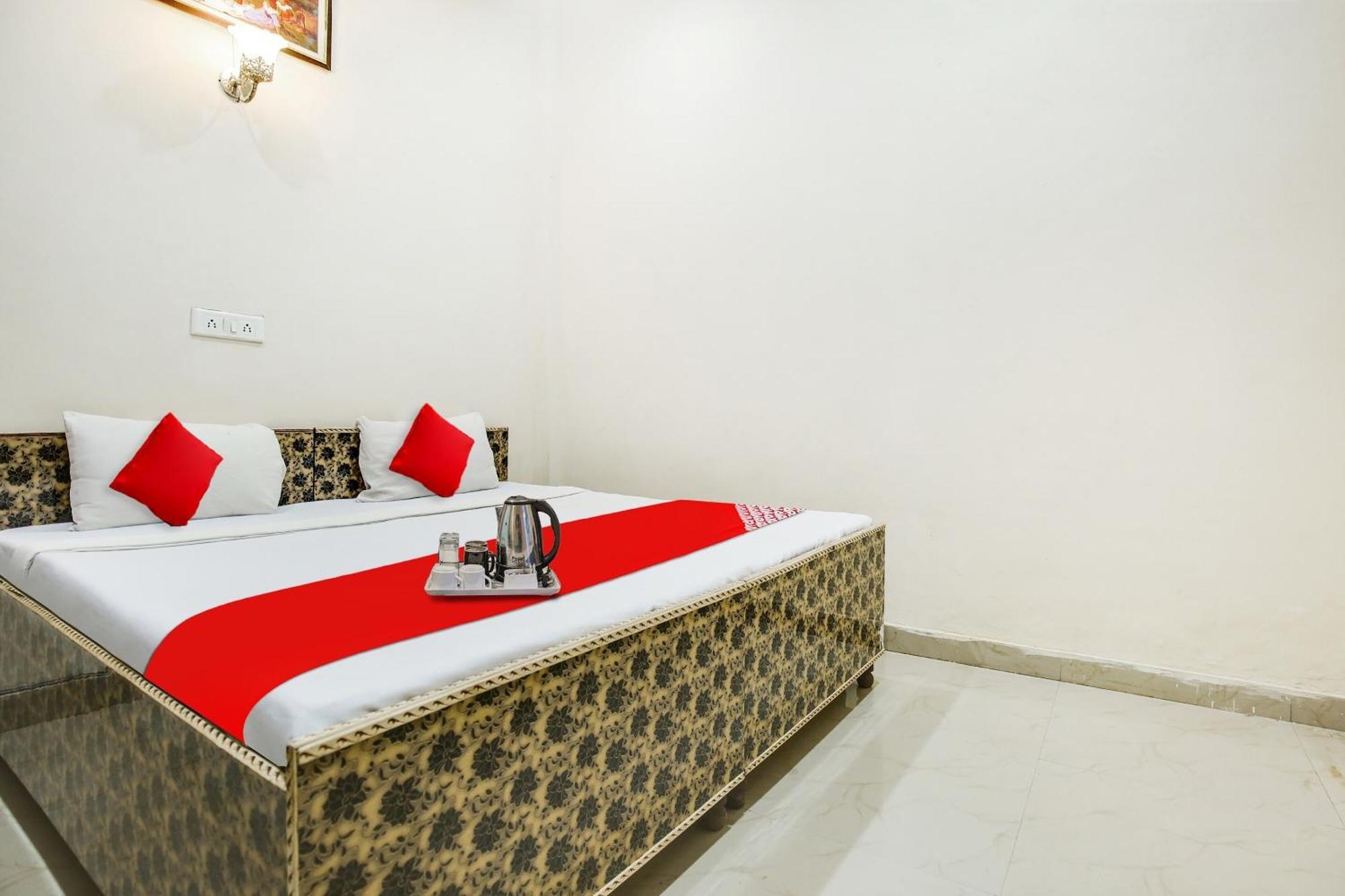 Hotel O Canadian Inn Phagwara Exterior photo