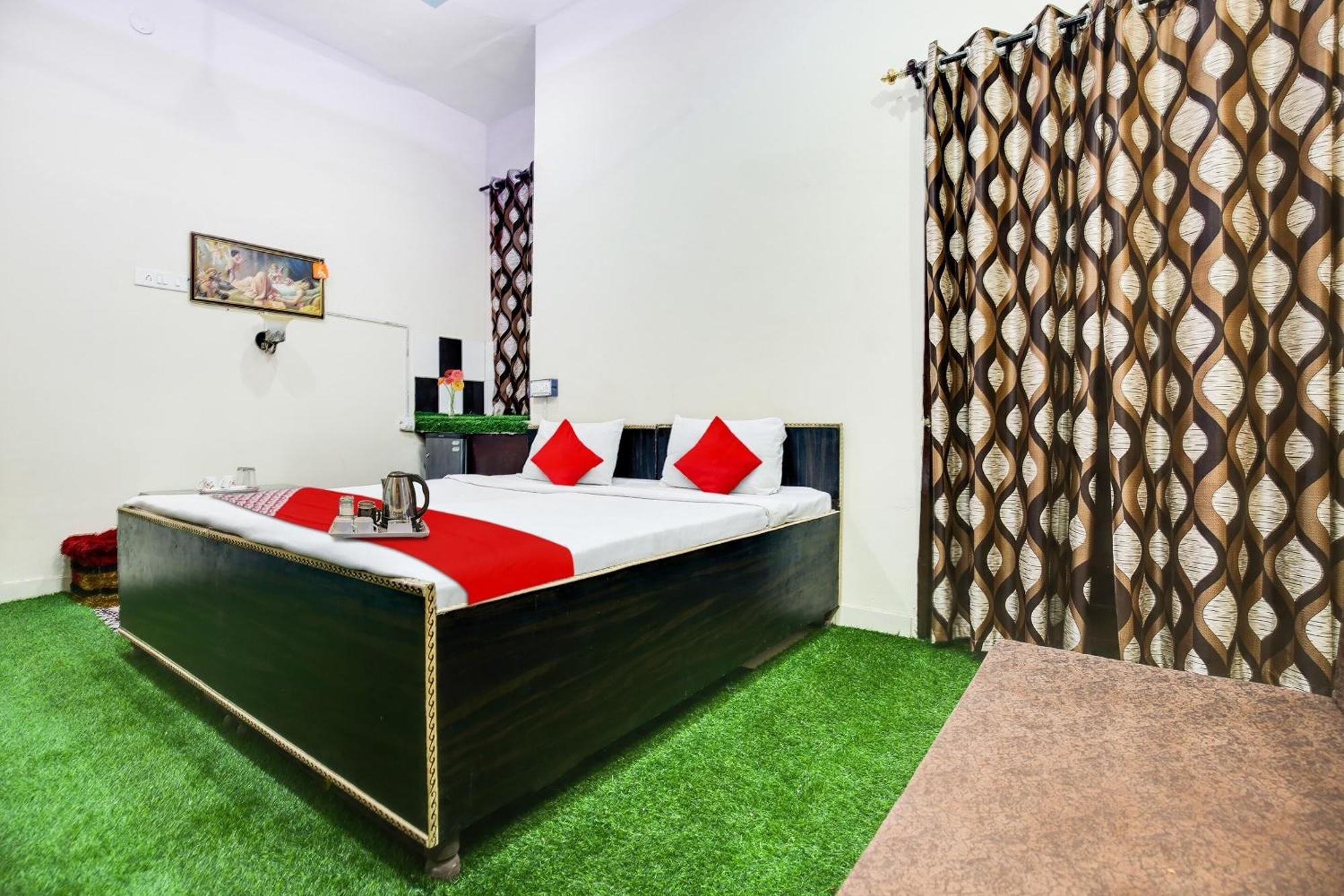Hotel O Canadian Inn Phagwara Exterior photo